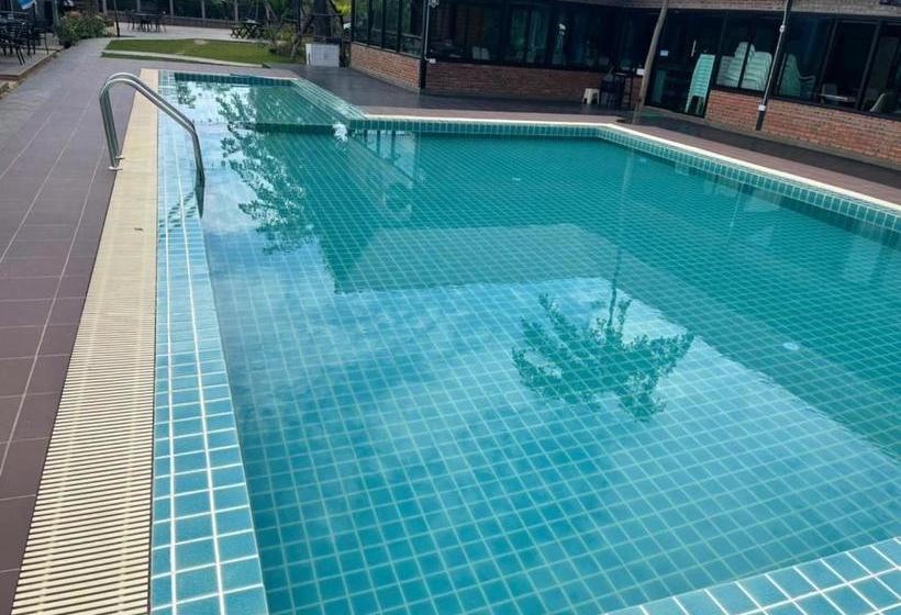 펜션 Paiberngboc Resort