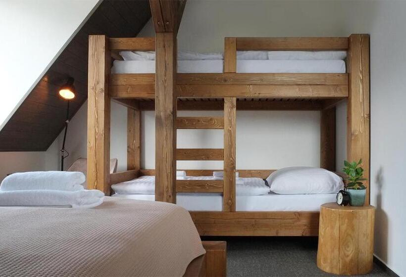 ペンション Penzión U Sysľa