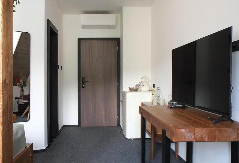 ペンション Penzión U Sysľa