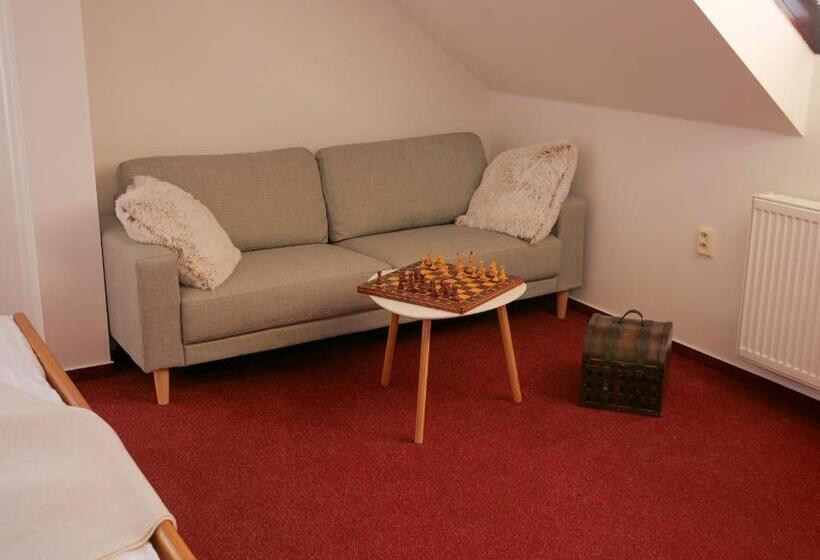 ペンション Penzion A Restaurace U červinků