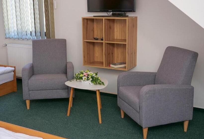 ペンション Penzion A Restaurace U červinků