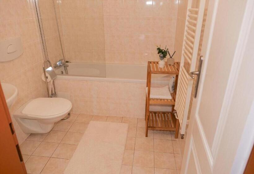 ペンション Penzion A Restaurace U červinků