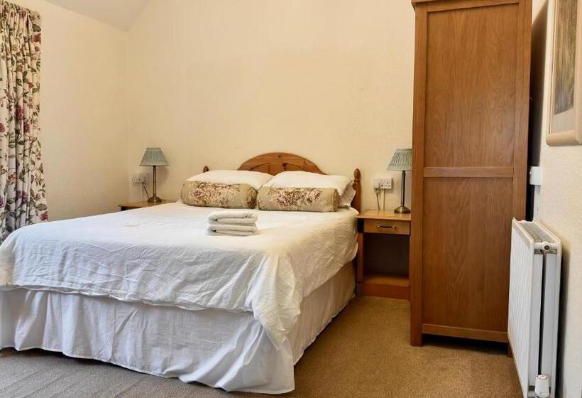 ペンション The Cricketers Inn