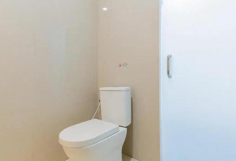 Sans Hotel Box Mansion Surabaya By Reddoorz