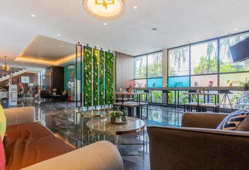 Sans Hotel Box Mansion Surabaya By Reddoorz