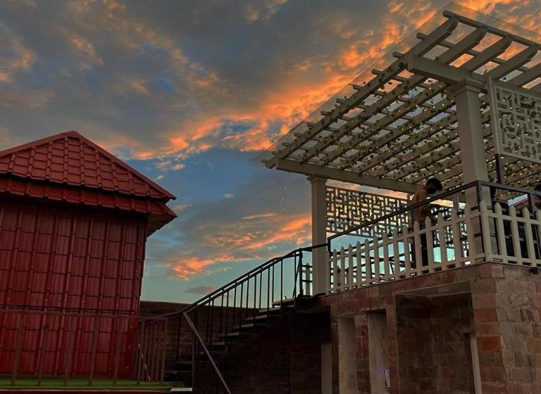 Yashmay Villa Club & Resort