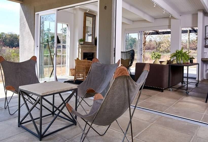 مبيت وإفطار White Light The Rooms   Adults Only