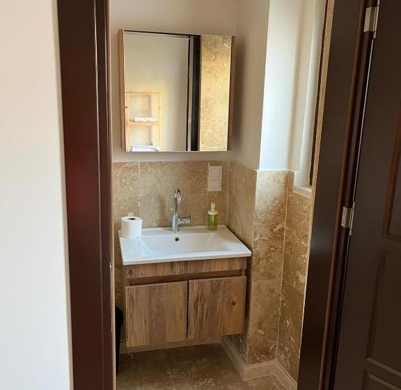 הוסטל Agon Ephesus