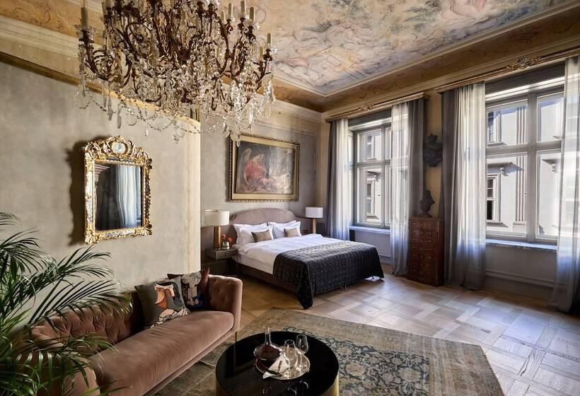 H15 Luxury Palace Destigo Hotels