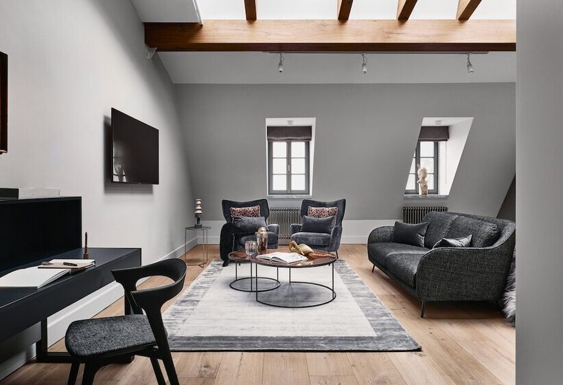 H15 Luxury Palace Destigo Hotels