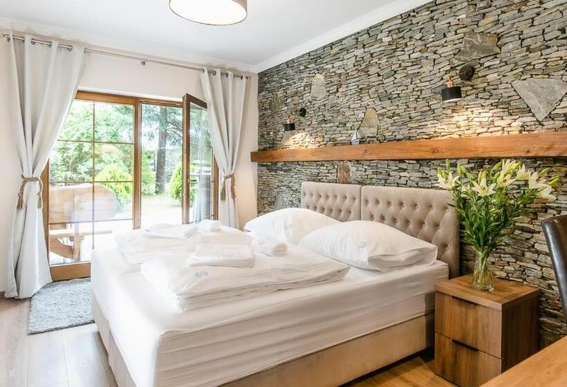 簡易ホテル Apartamenty Kapitańskie