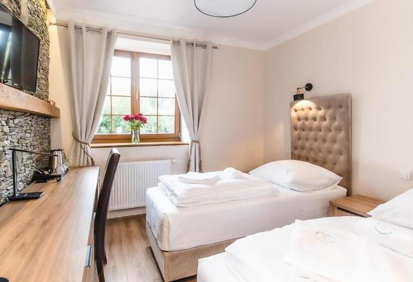 פונדק Apartamenty Kapitańskie