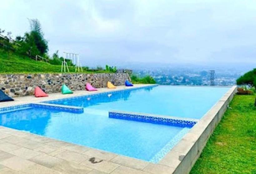 בית מלון כפרי Adang Zecky Resort