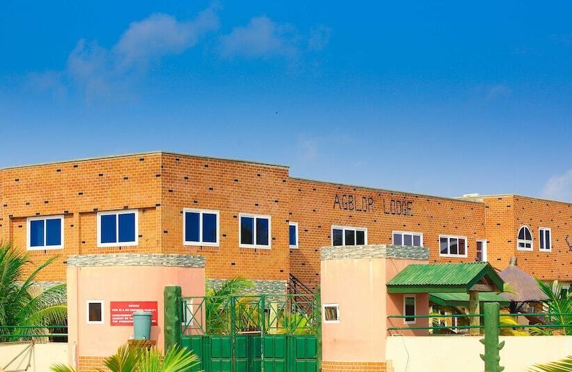 هتل Agblor Lodge
