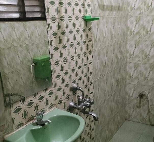 Отель Barnabas Homestay