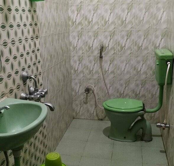 Отель Barnabas Homestay