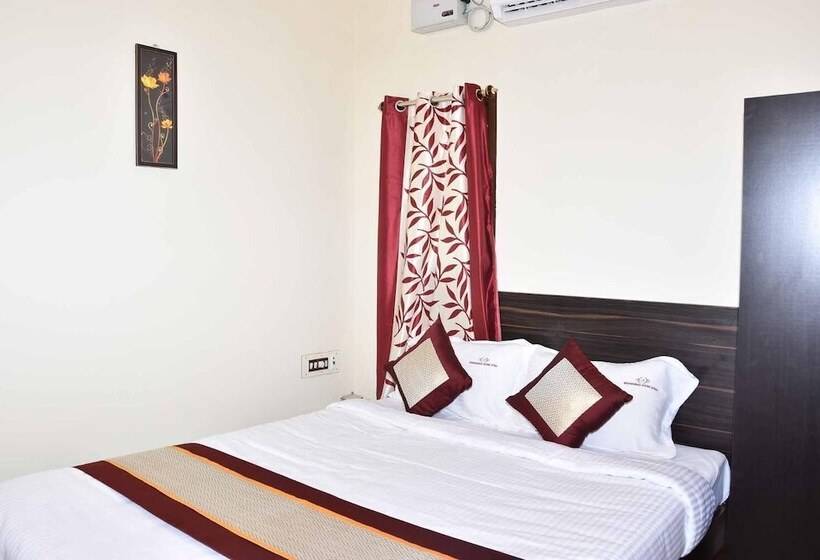 Отель Barnabas Homestay