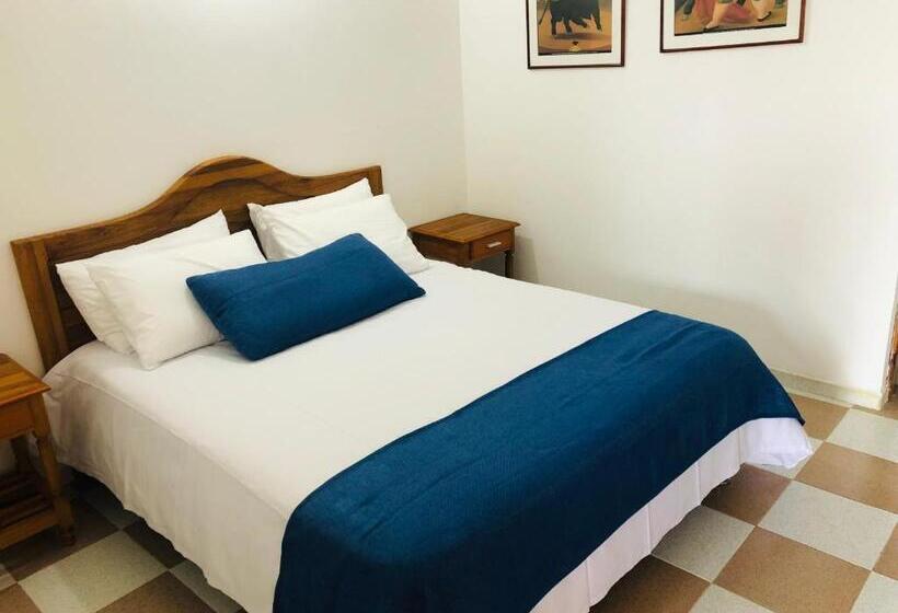 בית מלון כפרי Castillo De Cascadas Finca