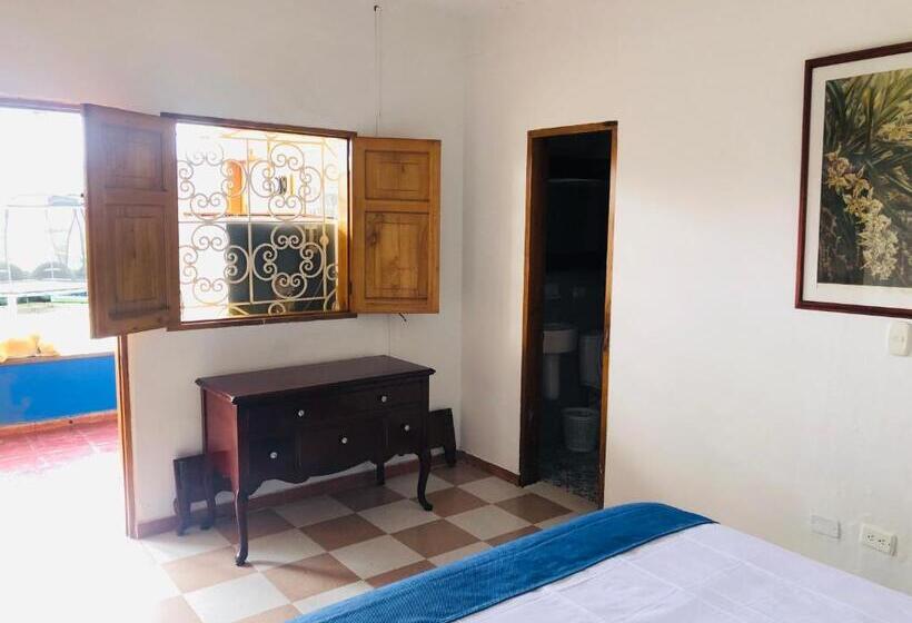 בית מלון כפרי Castillo De Cascadas Finca