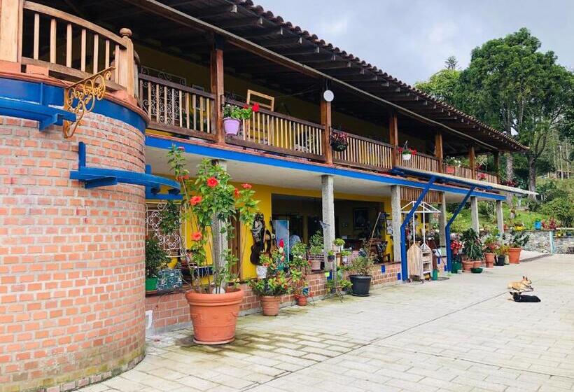 בית מלון כפרי Castillo De Cascadas Finca