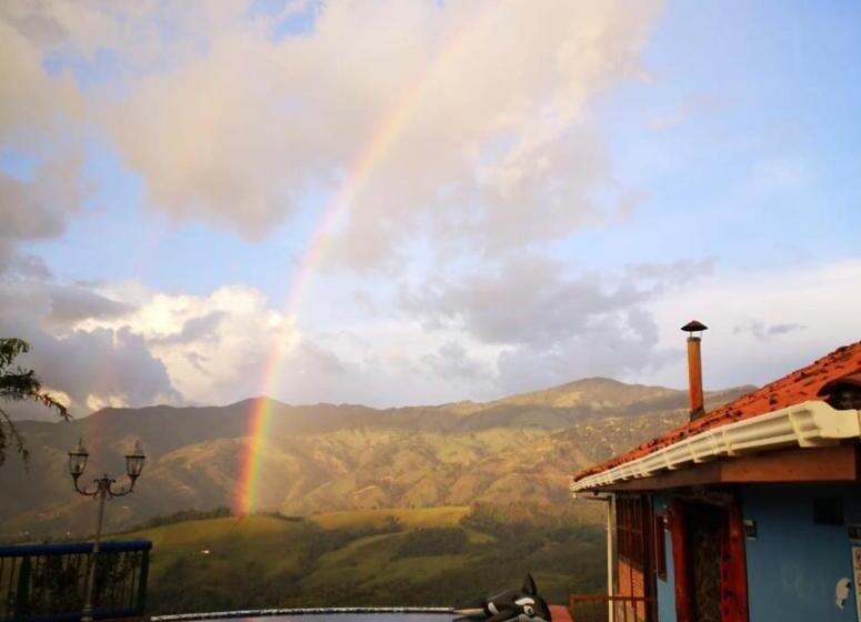 ホテル Castillo De Cascadas Finca