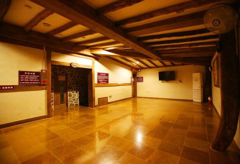 ホテル Cheoksan Spatel