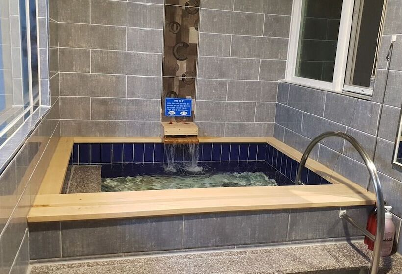 ホテル Cheoksan Spatel