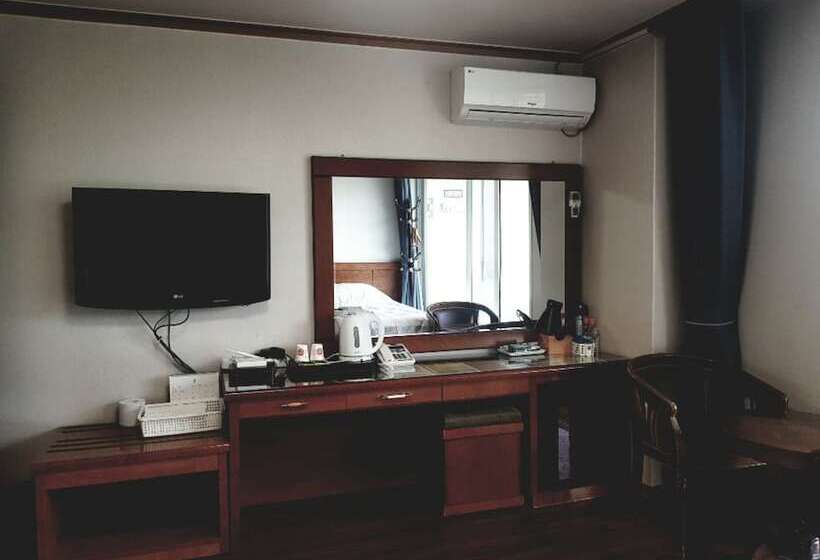 ホテル Cheoksan Spatel