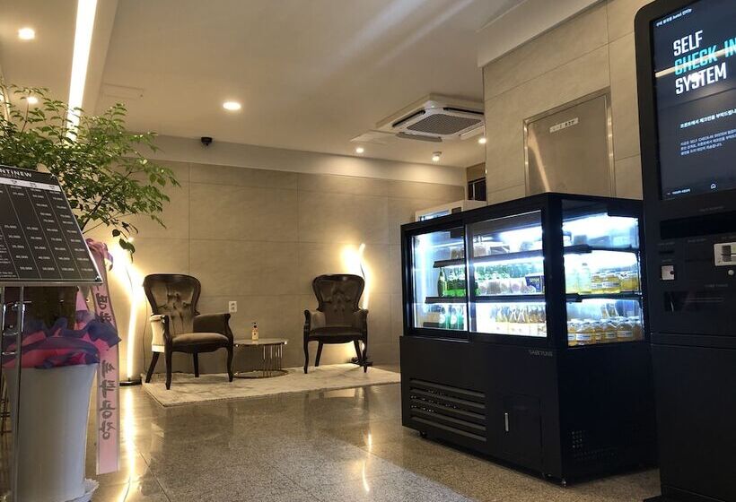 فندق Continew