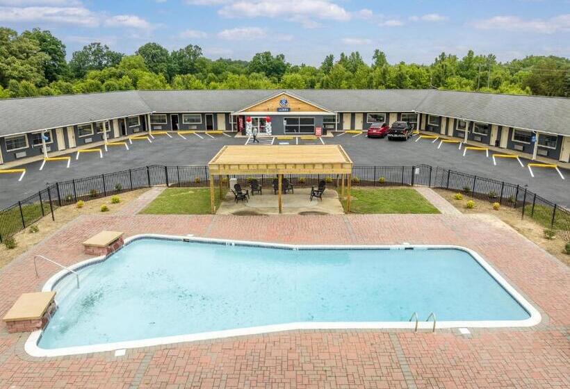 فندق Crewe Boutique Inn