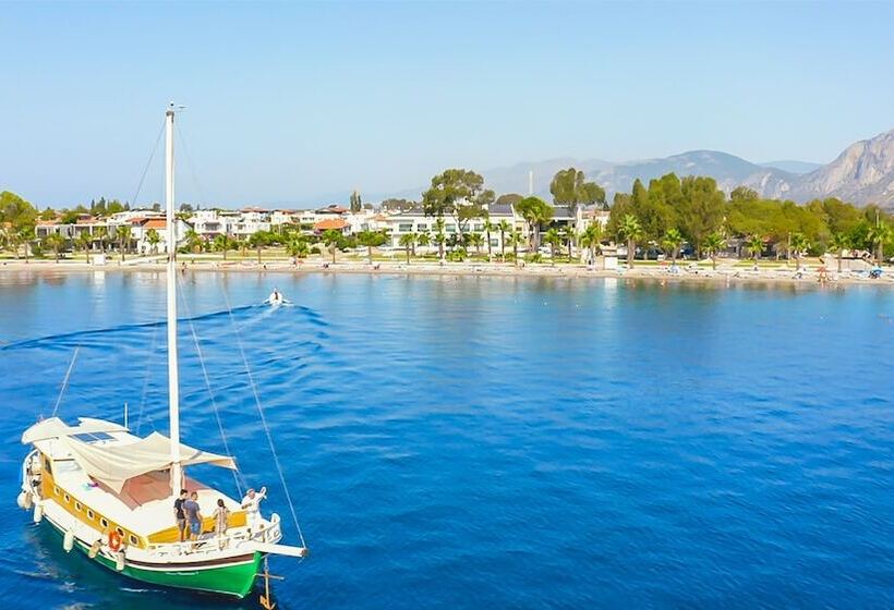 هتل Dolunay Suit & Beach