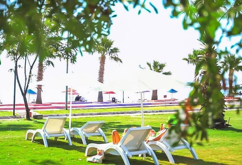 هتل Dolunay Suit & Beach