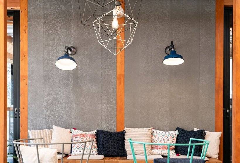 בית מלון כפרי Glamp Element   Campground