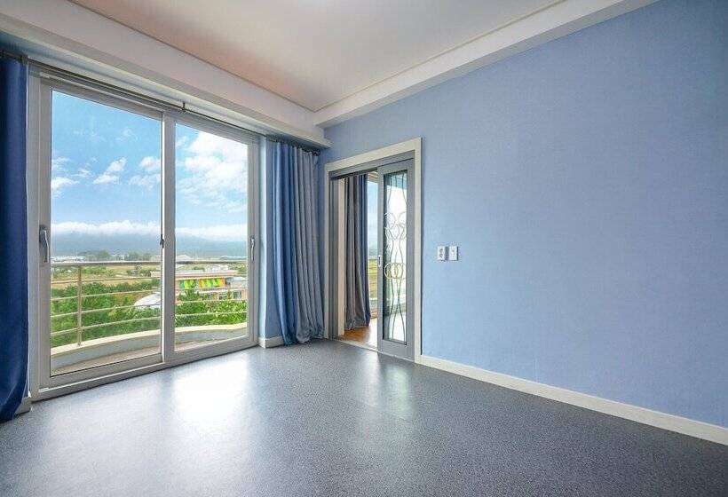 Hotel Goseong Bokee House