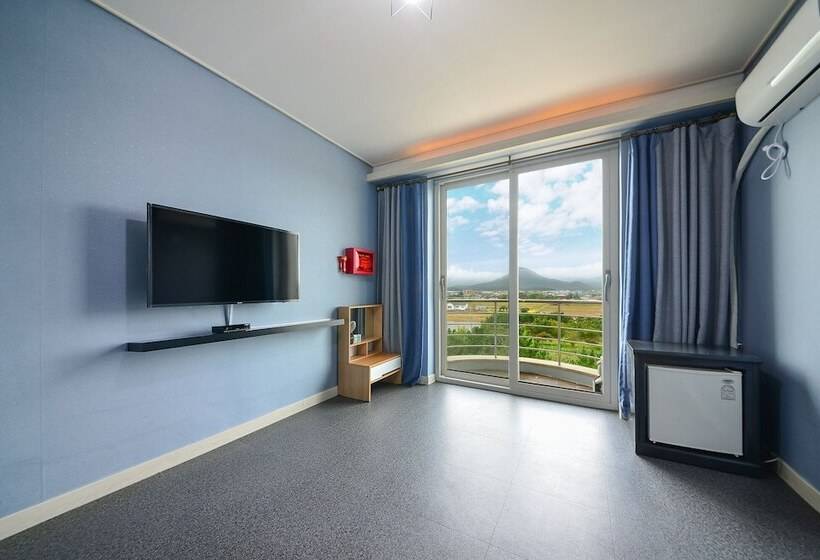 Hotel Goseong Bokee House