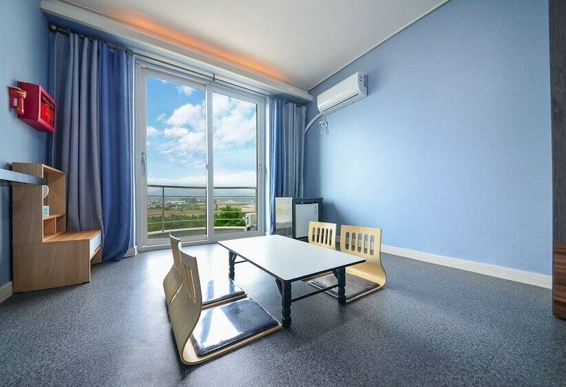 Hotel Goseong Bokee House