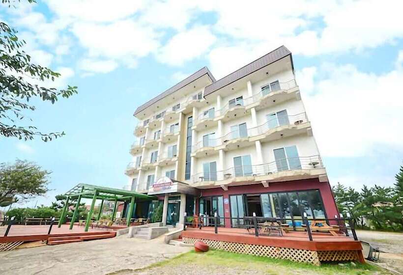 Hotel Goseong Bokee House