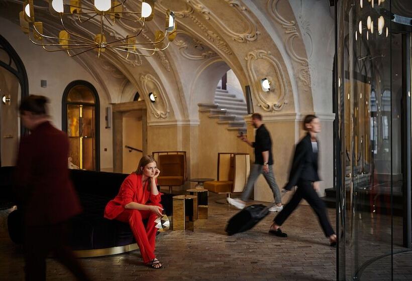 H15 Luxury Palace Destigo Hotels