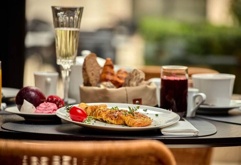 H15 Luxury Palace Destigo Hotels