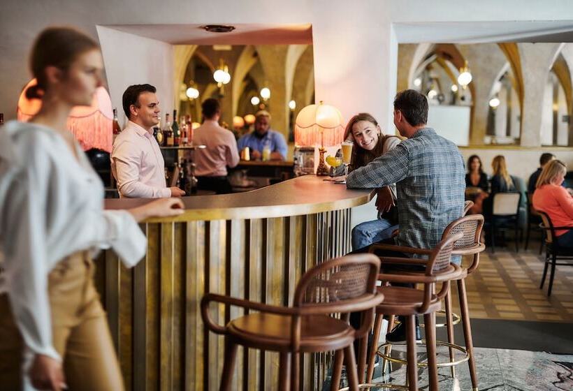 H15 Luxury Palace Destigo Hotels