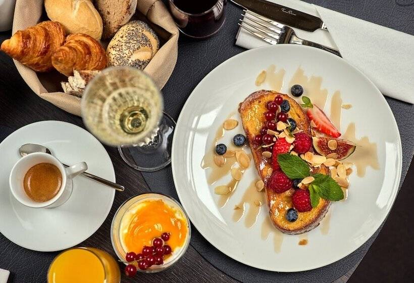 H15 Luxury Palace Destigo Hotels