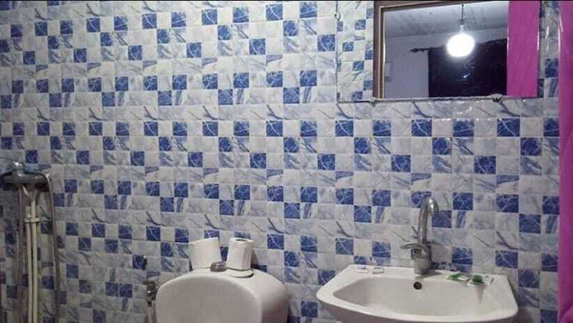 هتل Hôtel La Bravoure