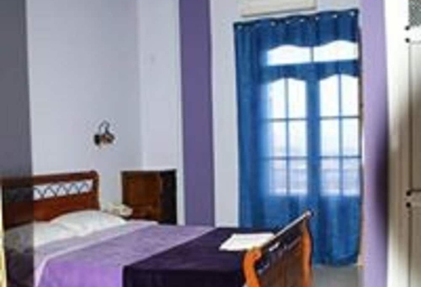 هتل Hôtel Taghrast