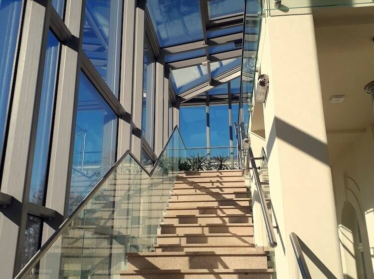 בית מלון כפרי Kasztanowy Pałac