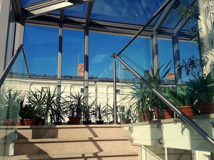 فندق Kasztanowy Pałac