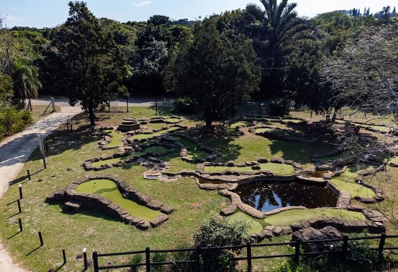 בית מלון כפרי Mtunzini Forest Lodge Self Catering Resort