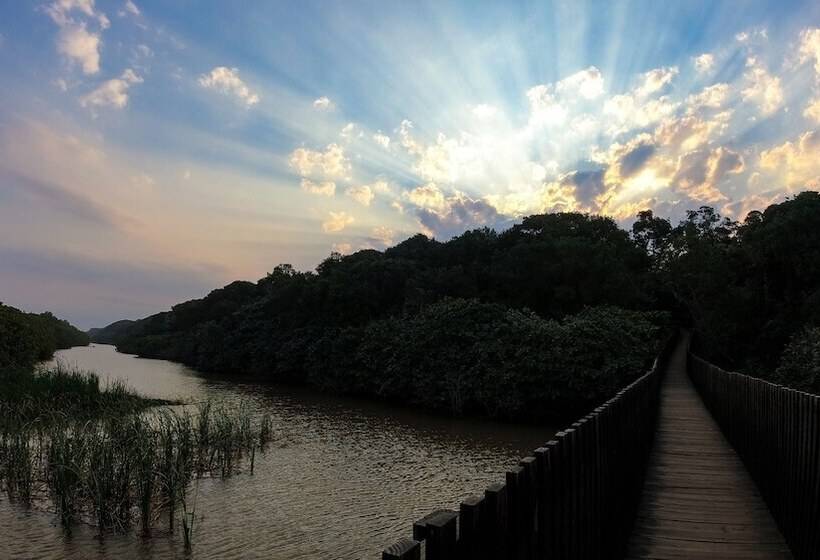 בית מלון כפרי Mtunzini Forest Lodge Self Catering Resort