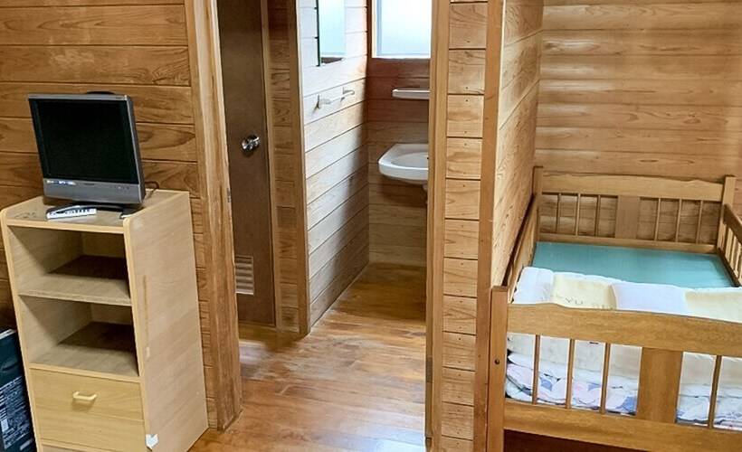 בית מלון כפרי Ojibaru Park