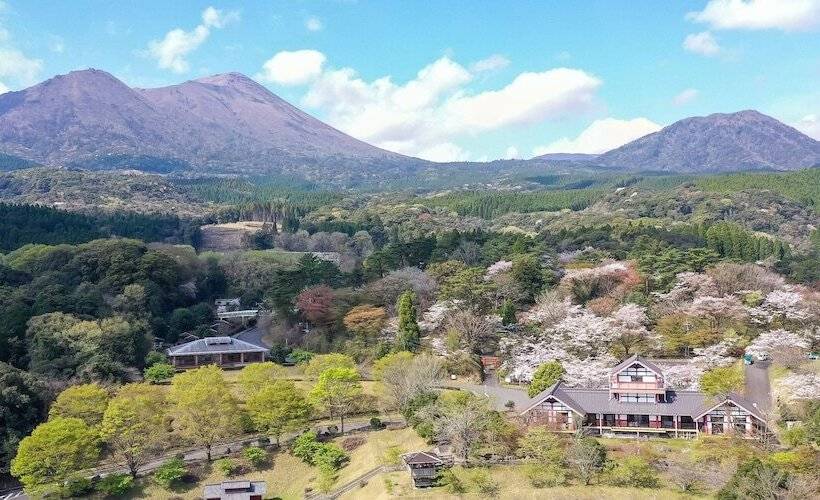בית מלון כפרי Ojibaru Park