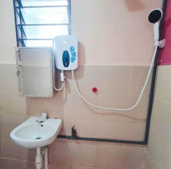 酒店 Oyo 90291 Homestay De Majidee